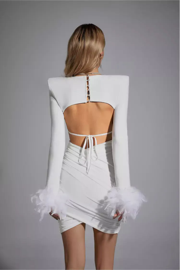 Annie White Feather Bandage Set Annie White Feather Bandage Set